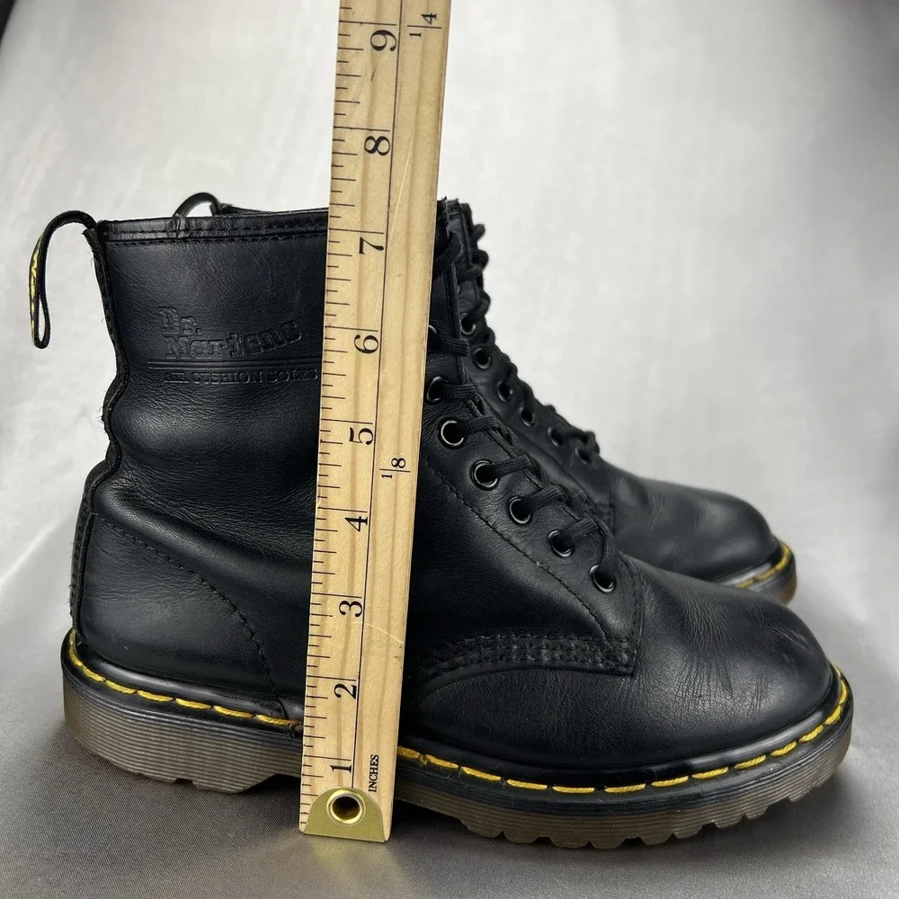 Vtg Dr. Martens Combat Black Leather Boots Made In England * UK 6 / US 7 / EU 39 - Picture 4 of 17